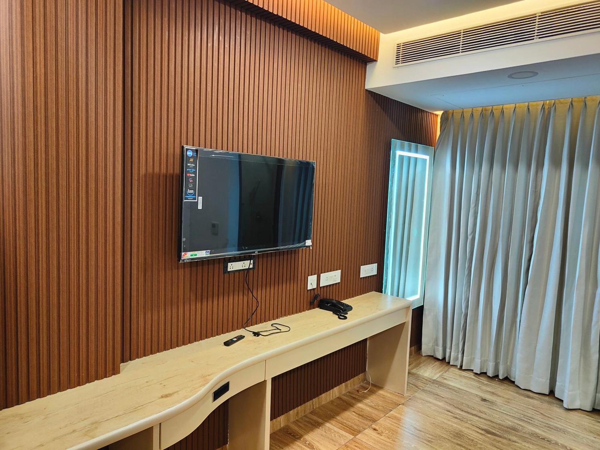 Hotel Geetha International Tuticorin Exterior foto